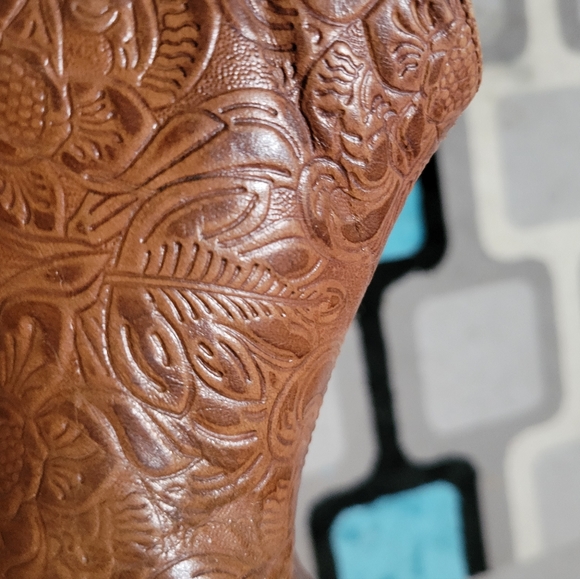 Zara Hand Tool Leather Booties Sz 39 in Cognac - Picture 5 of 7